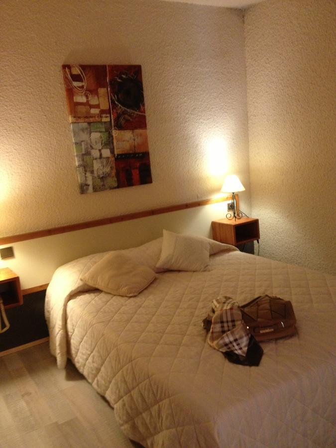 Hotel Cartusia Sarcenas Quarto foto